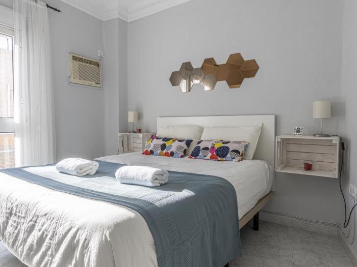 Pureza Dreams De Sevilla Oasis En Triana Exterior photo