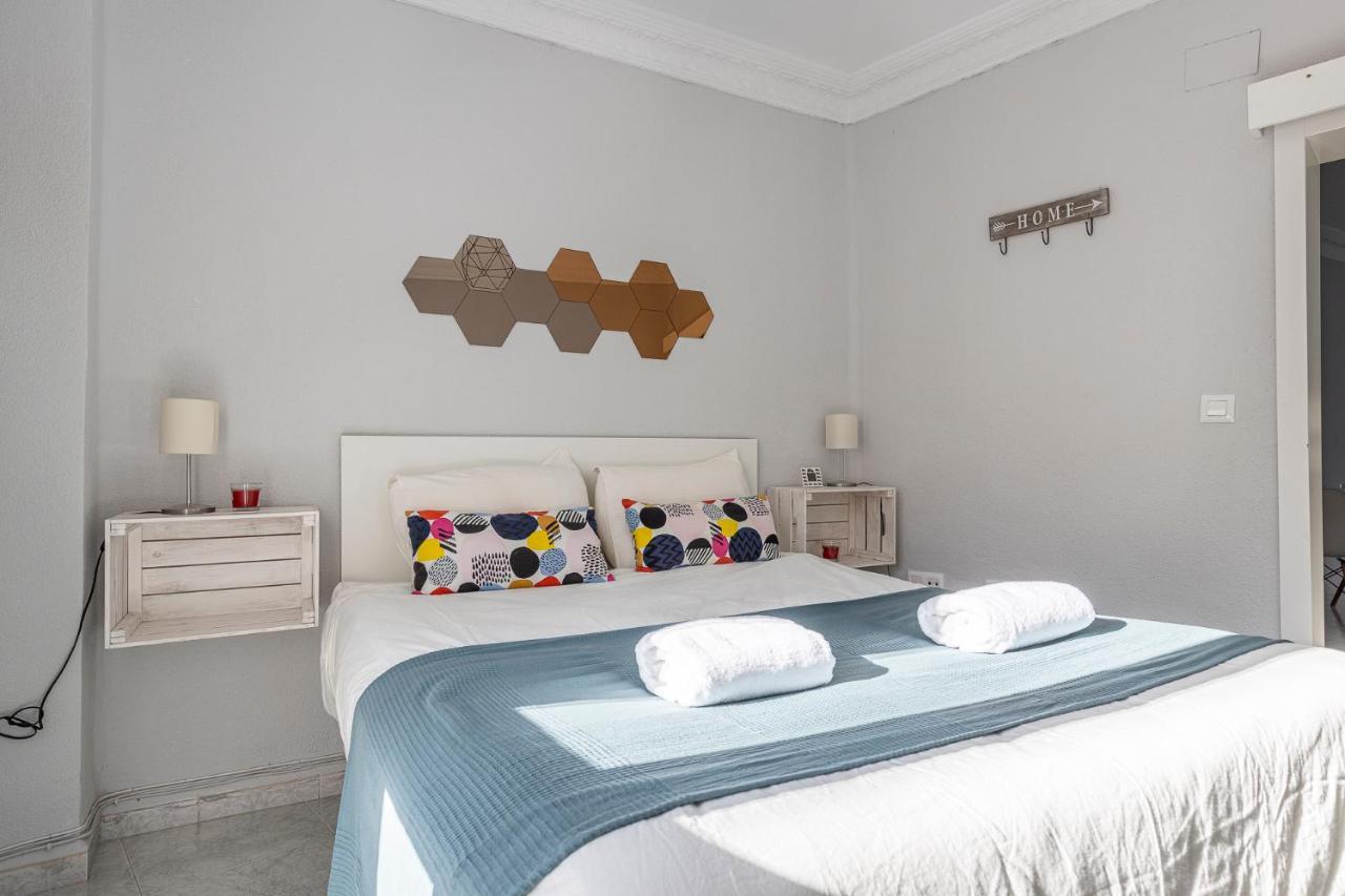 Pureza Dreams De Sevilla Oasis En Triana Exterior photo